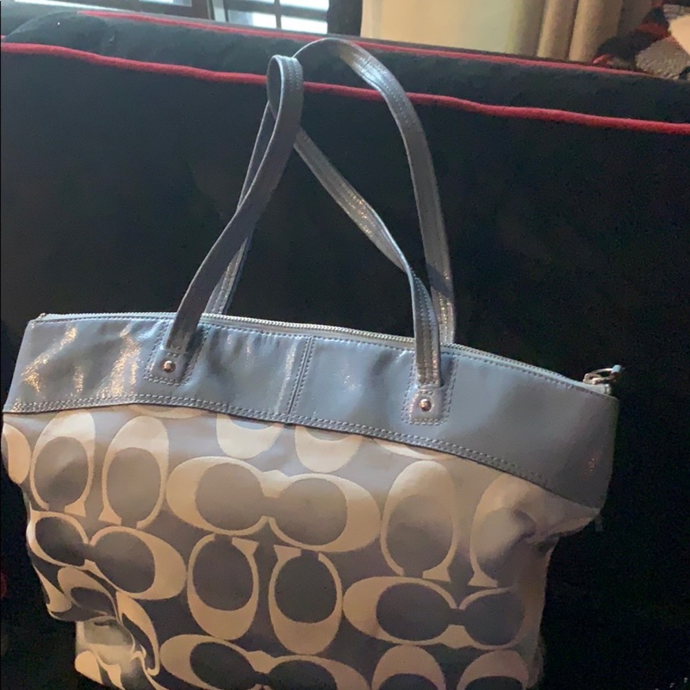 Coach Purse - Picture 2 of 4